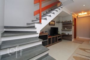 Image 21 - 239666