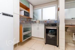 Image 15 - 239791