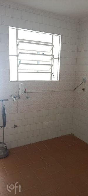Image 14 - 240002