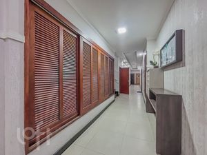 Image 17 - 240007
