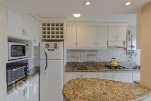 Image 3 - 240655