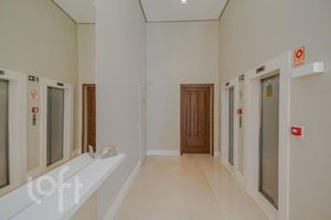 Image 17 - 240655