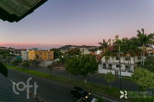 Image 30 - 240897