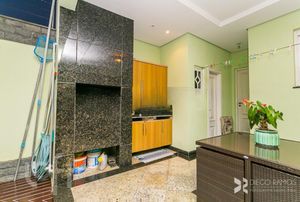 Image 19 - 240897