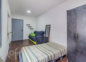 Image 3 - 240995