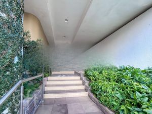 Image 34 - 241056