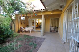 Image 3 - 241302