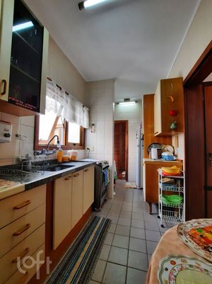 Image 30 - 241356