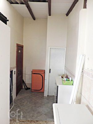 Image 27 - 241426