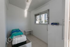 Image 34 - 241450