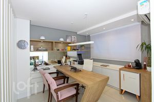 Image 22 - 241566