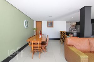 Image 35 - 241566