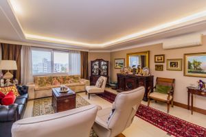 Image 1 - 241589