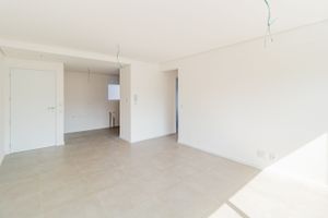 Image 3 - 241612