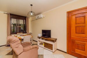 Image 1 - 241684