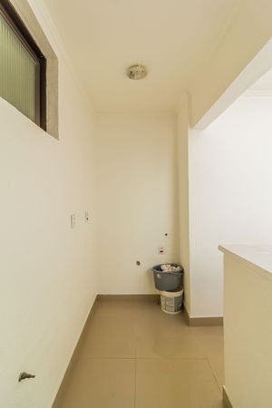 Image 33 - 241692