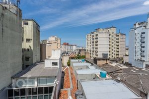 Image 8 - 242001