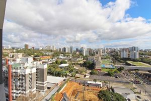 Image 3 - 242140