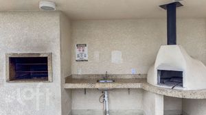 Image 33 - 242215