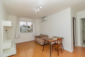 Image 1 - 242366