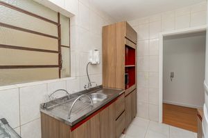 Image 11 - 242366