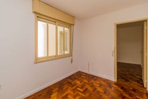 Image 1 - 242370
