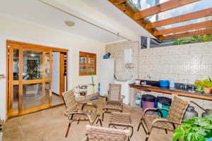 Image 49 - 242392