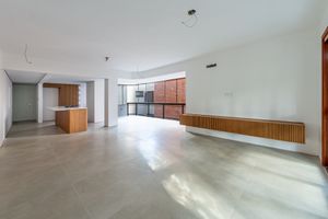 Image 1 - 242402
