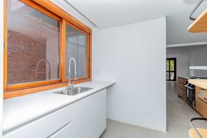 Image 41 - 242402