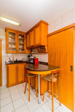 Image 37 - 242531