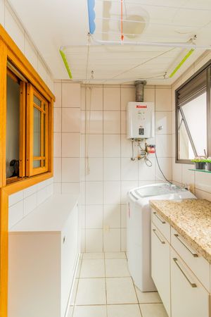 Image 39 - 242531