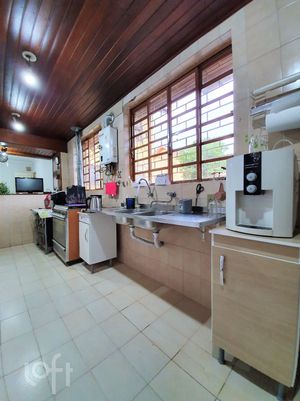 Image 20 - 242627