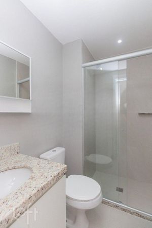 Image 19 - 242651