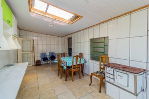 Image 15 - 242662