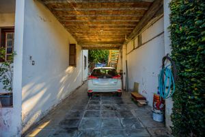 Image 7 - 242758