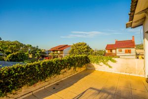 Image 35 - 242758