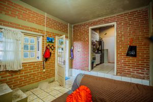 Image 65 - 242758