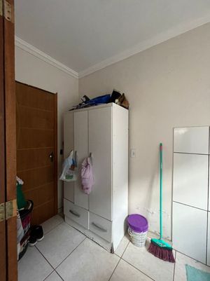 Image 12 - 242778