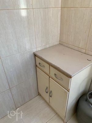 Image 17 - 242800