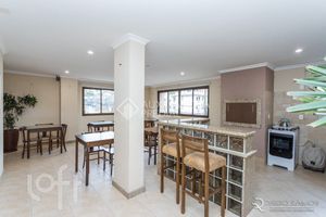 Image 21 - 242901