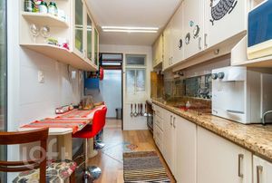 Image 6 - 243055