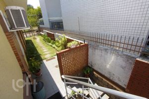 Image 21 - 243085