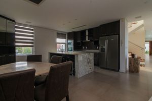 Image 11 - 243314