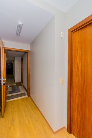 Image 6 - 243402