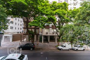 Image 24 - 243647