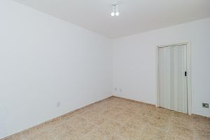 Image 3 - 243658