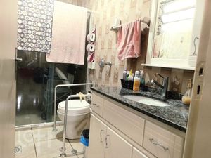 Image 9 - 243729