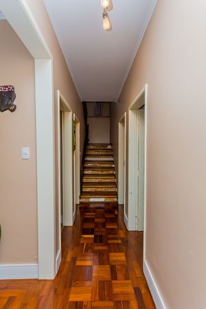 Image 12 - 243737