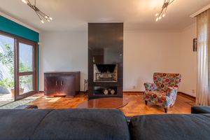 Image 9 - 243811