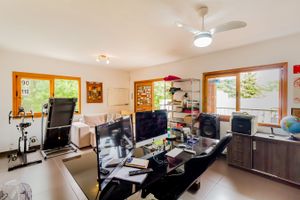 Image 21 - 243811